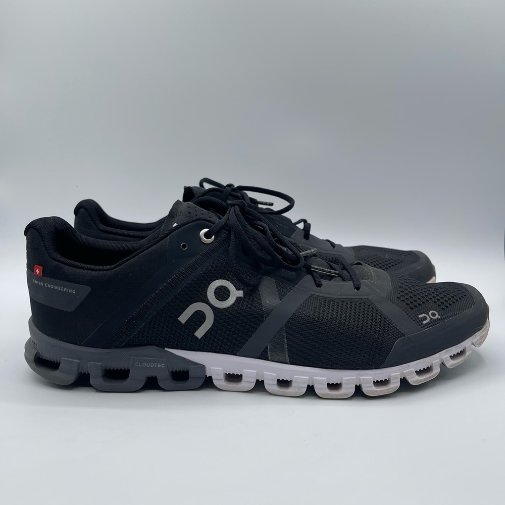 ON RUNNING Cloudflow 3.0 Men’s Size 11.5 Black Asphalt Running Sneaker Shoes - Picture 1 of 8